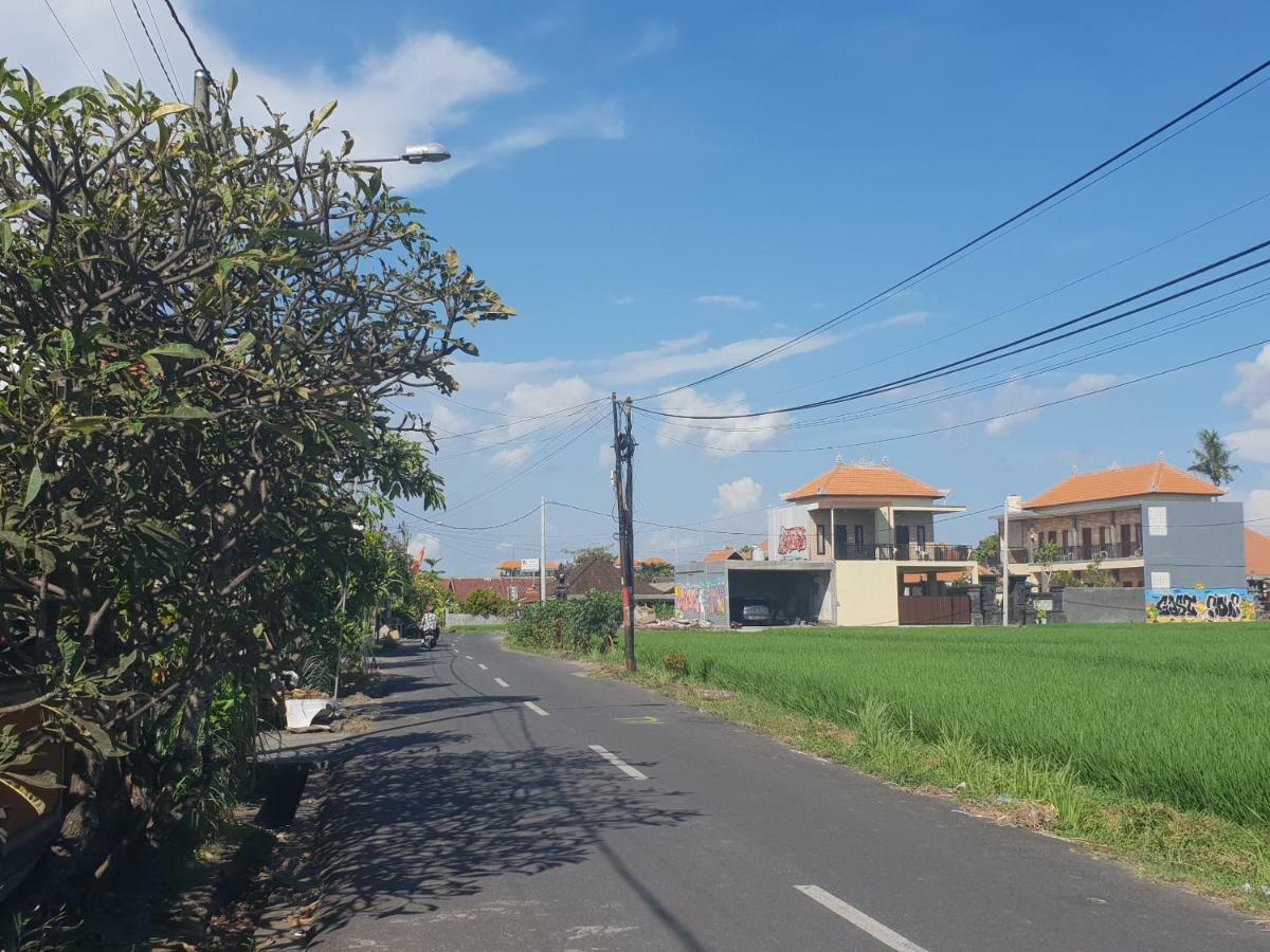 Sun Homestay Canggu Zewnętrze zdjęcie